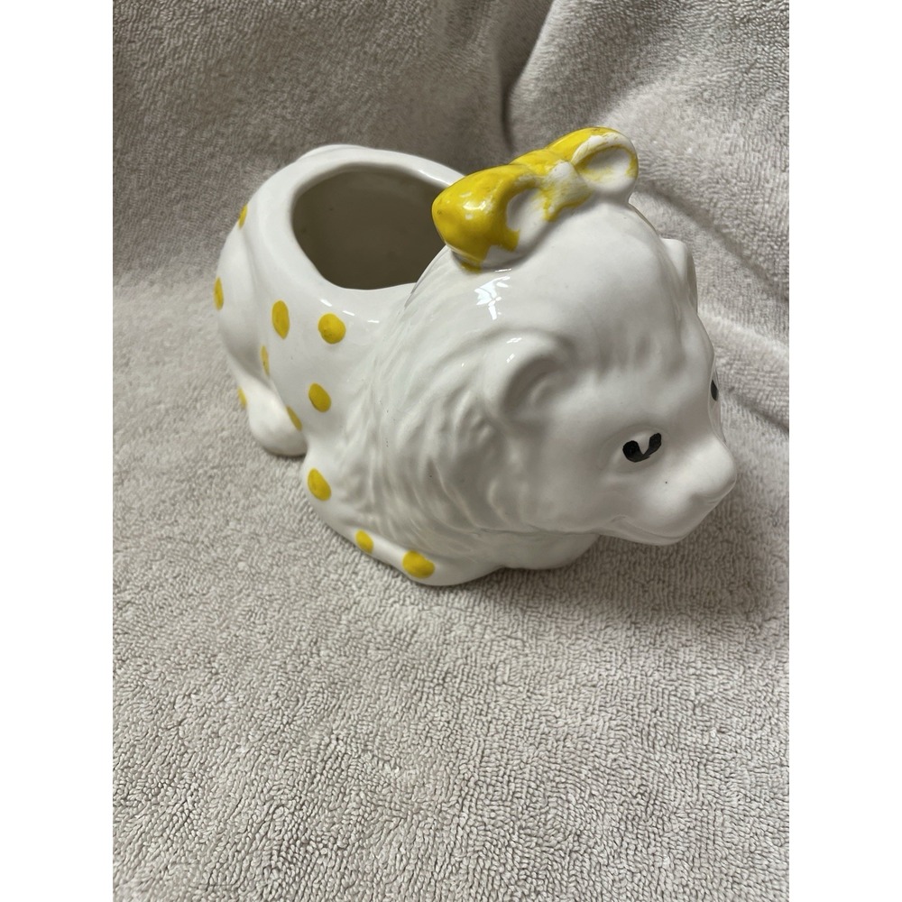 Lion Planter Ceramic White With Yellow Accents‎ Polka Dots Medium Sized